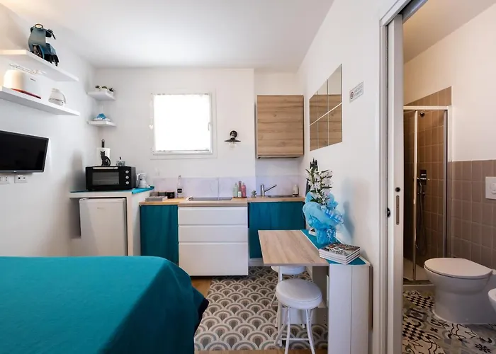 ntic Tiny House Aventino